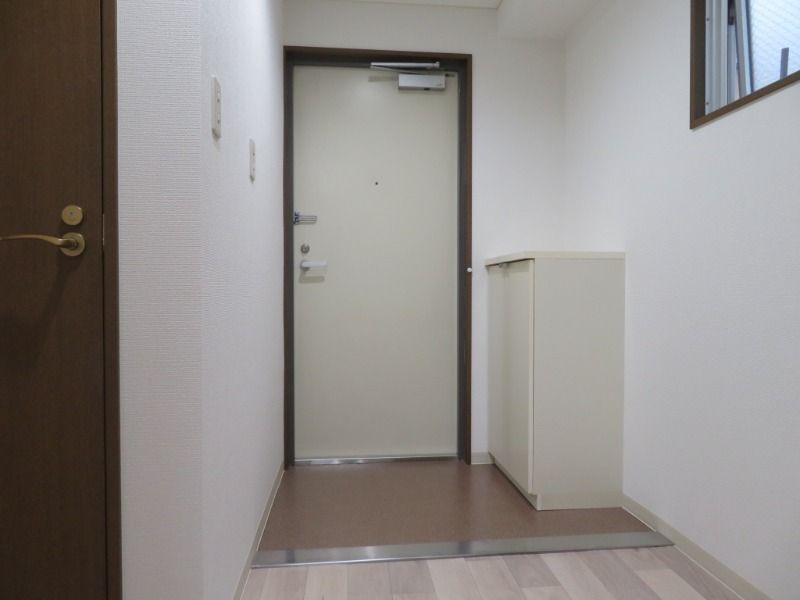 アブレスト浜町 玄関