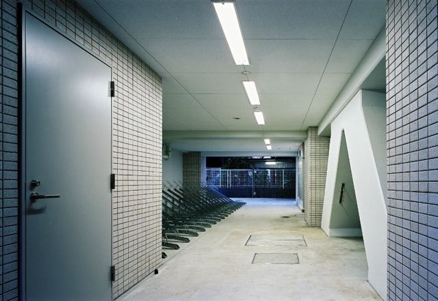 レジディア浅草吾妻橋 駐車場
