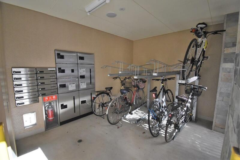 アリーチェ茅場町 駐車場
