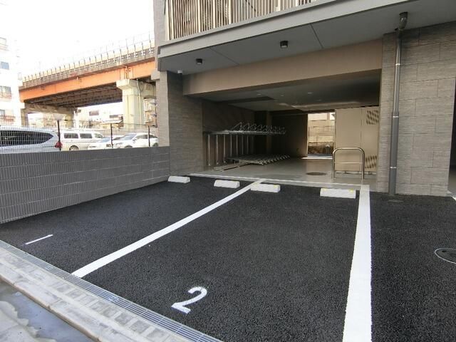 オーキッドレジデンス森下 駐車場