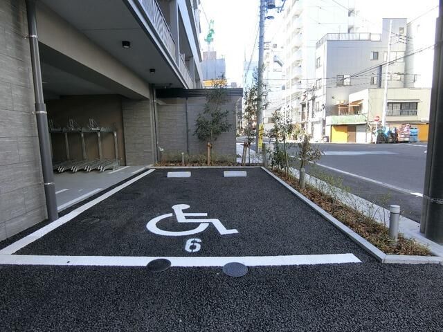 オーキッドレジデンス森下 駐車場
