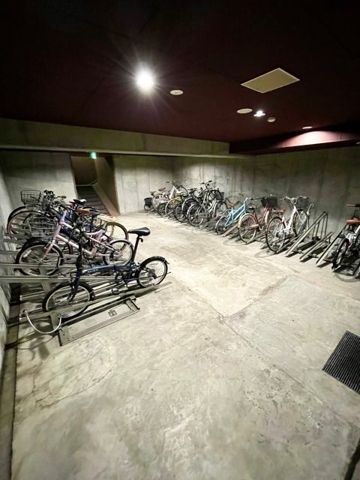 レジディア銀座東 駐車場