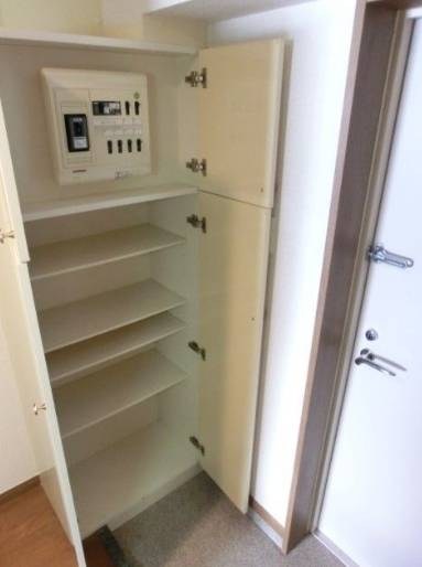 スカイコート銀座東第2 玄関
