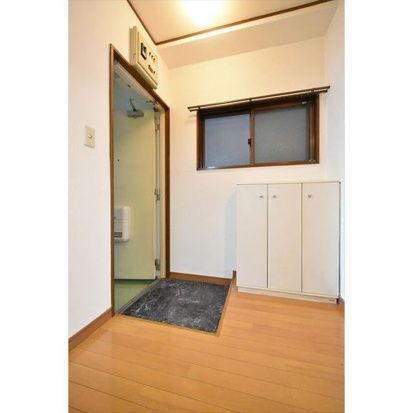 第六ホクシンビル 玄関