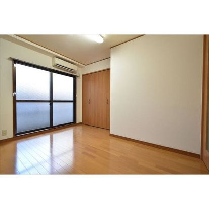 第六ホクシンビル ベッドルーム