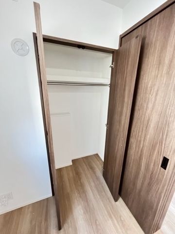 ドゥーエ菊川 収納