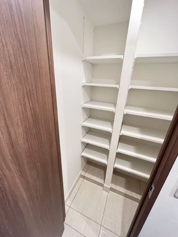 ドゥーエ菊川 収納