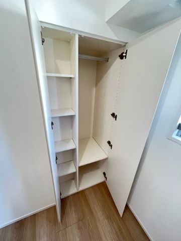 ドゥーエ菊川 収納