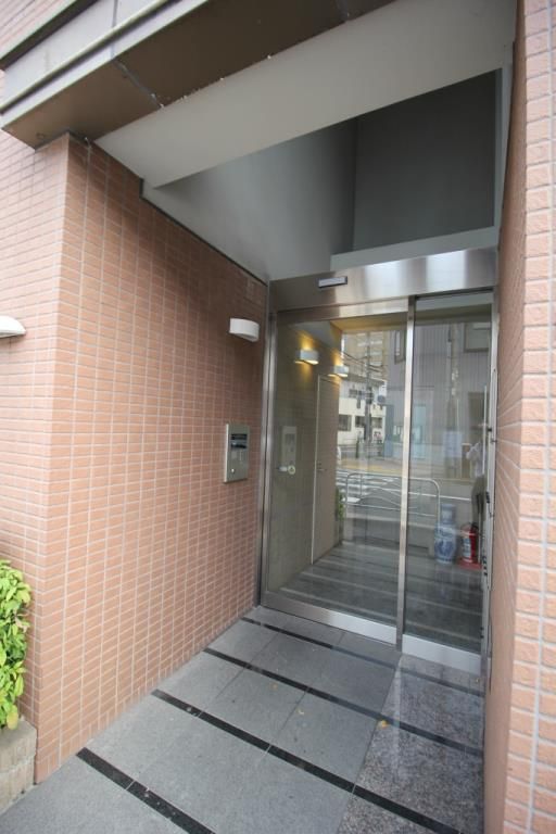 TRビルディング エントランス