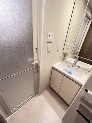 ＯＮＥ ＲＯＯＦ ＲＥＳＩＤＥＮＣＥ ＡＳＡＫＵＳＡＢＡＳＨＩ 洗面所