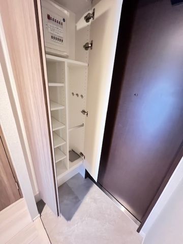 ＯＮＥ ＲＯＯＦ ＲＥＳＩＤＥＮＣＥ ＡＳＡＫＵＳＡＢＡＳＨＩ 収納