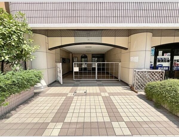ルミエール北斎 エントランス