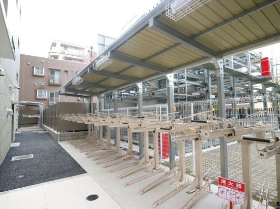 プラウドフラット門前仲町Ⅴ 駐車場