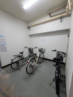 ニックハイム茅場町 駐車場