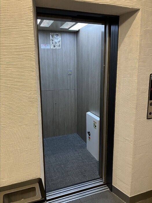 カスタリア住吉Ⅱ 玄関