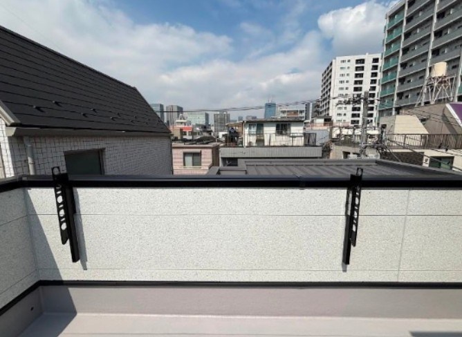 永代戸建 ベランダ