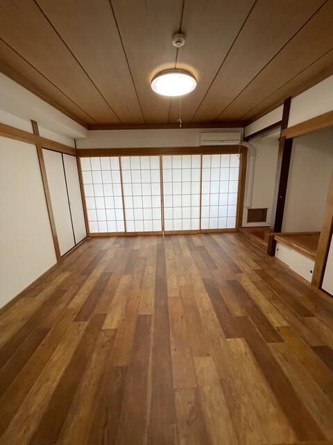 プチメゾン大町 ベッドルーム
