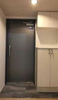 レジディア築地 玄関