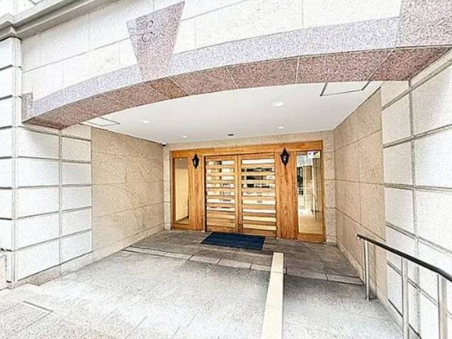 エフローレ日本橋 玄関