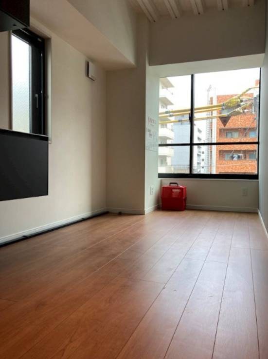 TOYO-ICHI APARTMENT. ベランダ
