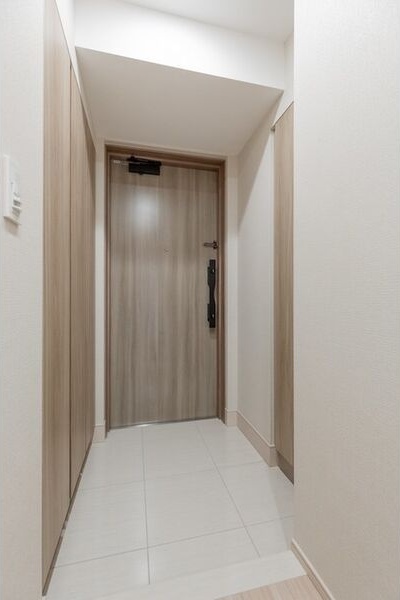 メゾンカルム日本橋馬喰町 玄関