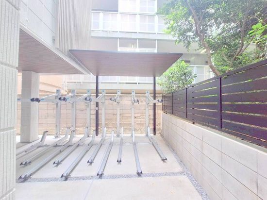 Ｅｎｃｏｒｅ　Ｍａｎｏｒ　アンコールマナー 駐車場