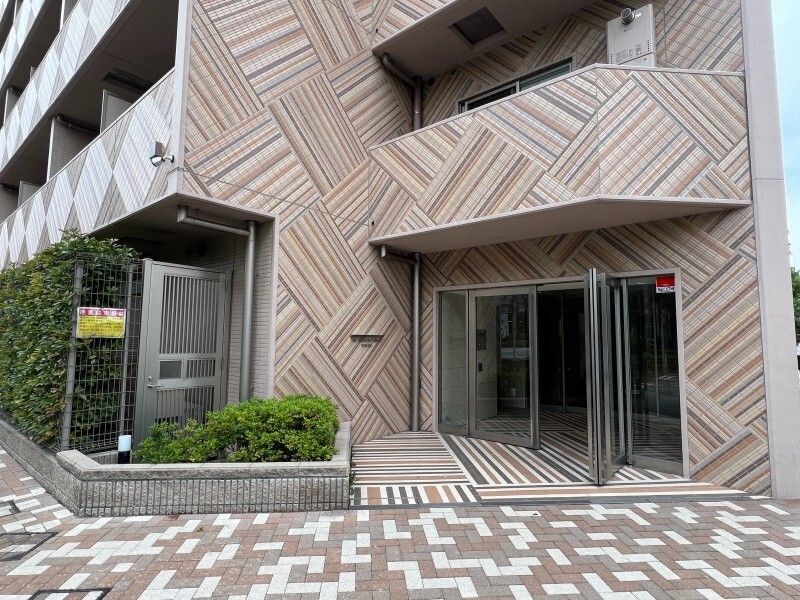THE PREMIUM CUBE G潮見 エントランス