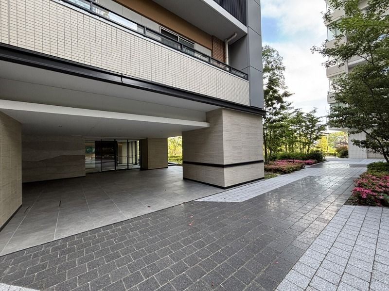 HARUMI FLAG PARK VILLAGE F棟 エントランス