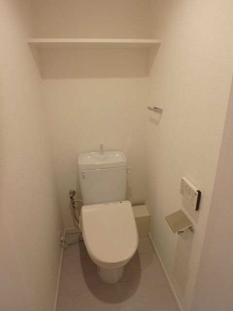 ドゥーエ新川 トイレ