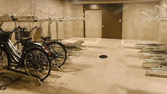 ・LUNIQ日本橋 駐車場