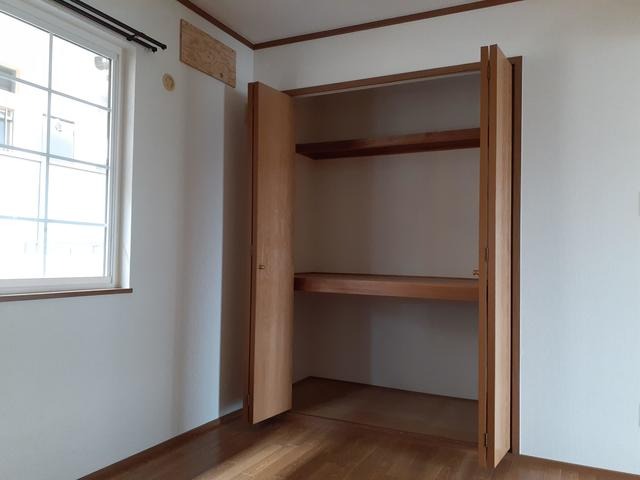 ペリプエストⅠ番館 収納