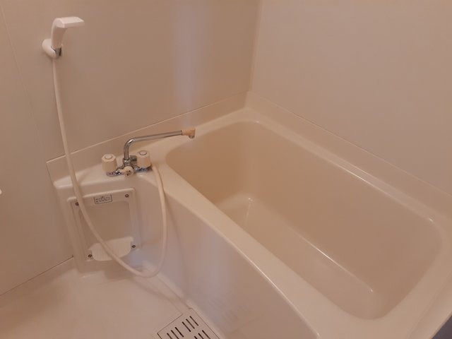 ペリプエストⅠ番館 風呂画像