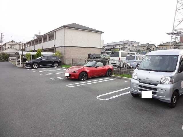 オブコニカ 駐車場