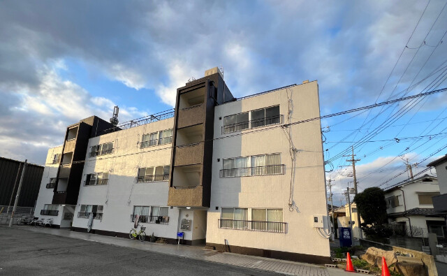 虹ヶ丘マンション 外観