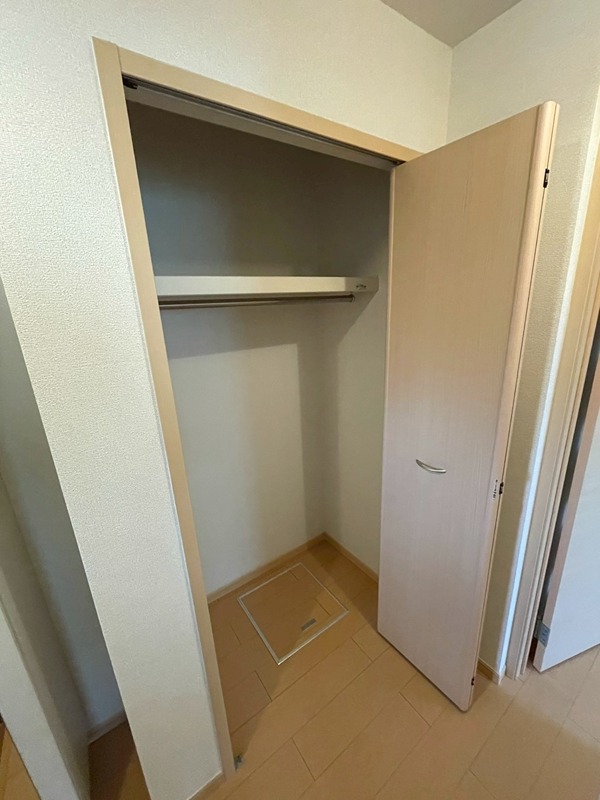トゥージュール　アンサンブル 収納