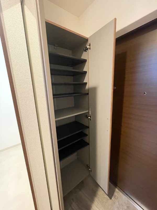 FREEDOM residence堺深井沢町 玄関