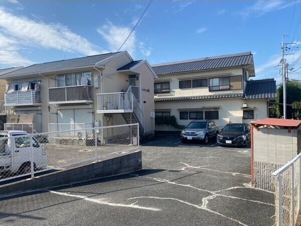 ナイティ池尻 駐車場