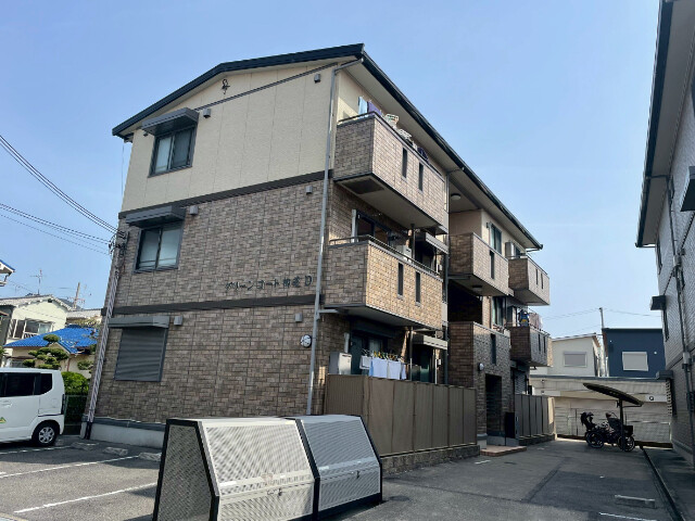 グリーンコート初芝 D 外観