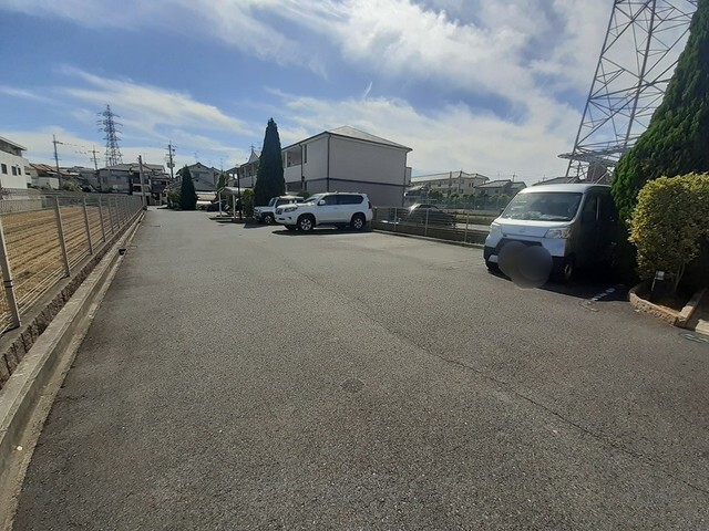 オブコニカ 駐車場