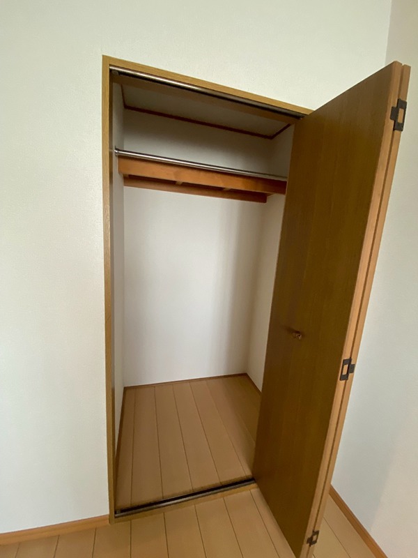 シャルム西之山 収納