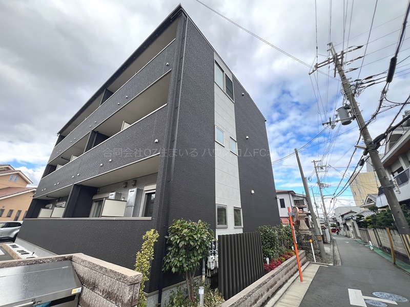 サンプラザ金剛 外観