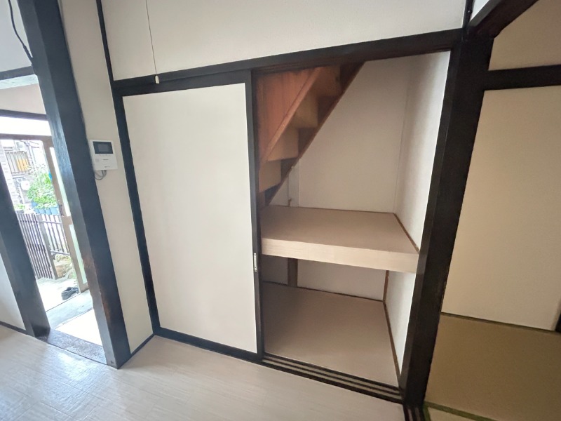 西野貸家 収納