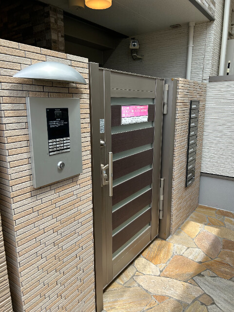 フジパレス奏 エントランス