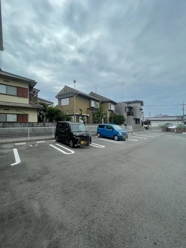ショコラⅢ 駐車場