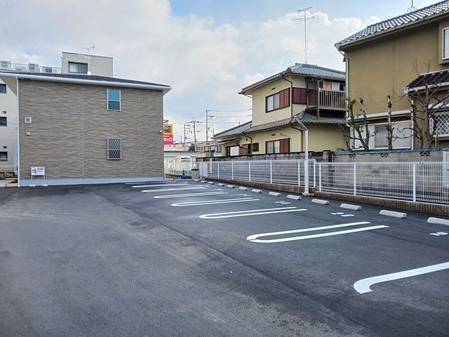 ショコラⅢ 駐車場