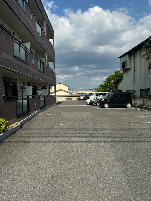 カーサ・フィオーレⅠ 駐車場