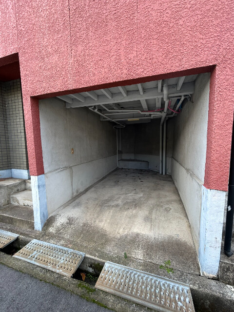 市町ガーデンハウス 駐車場