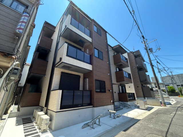 AND TERRACE 北野田 外観