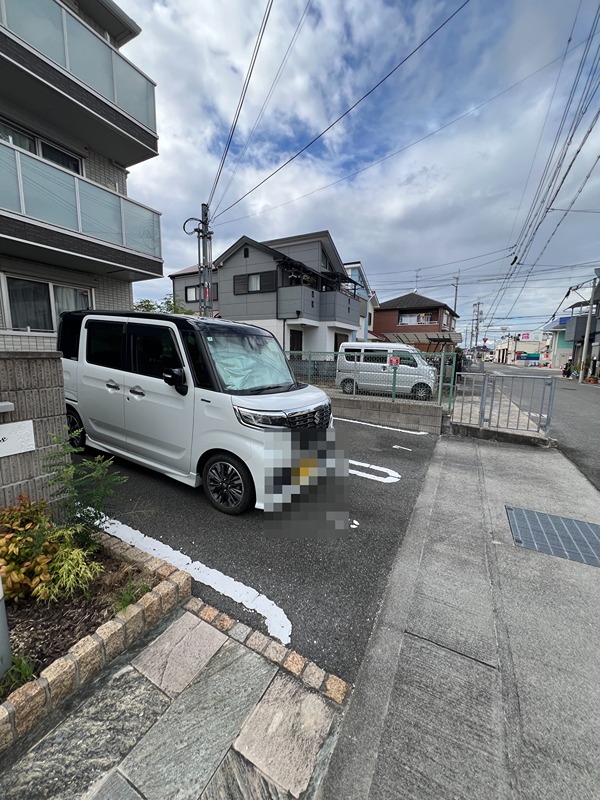 プランタン 駐車場