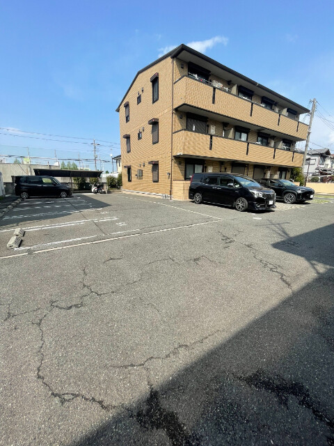 ヴィラ　クエンティ 駐車場